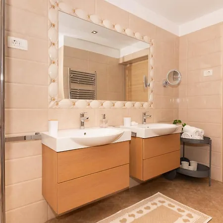 Olive Terrace * Koper